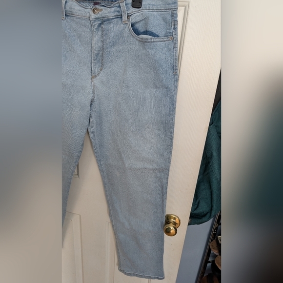 Gloria Vanderbilt  Women's Amanda Jeans Tapered Leg Classic Rise Size 16S (EUC) - Picture 6 of 12